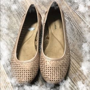 Women’s Whitemt. Shoes for sale White Mt. NEW WITH TAGS